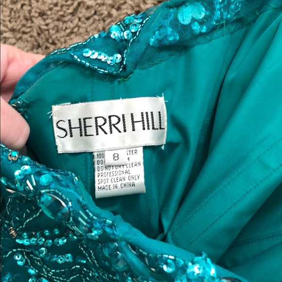 Green Sherri Hill Mermaid Gown - Picture 5 of 8